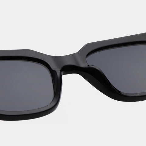 A.Kjærbede Sonnenbrille Kaws KL2310 black