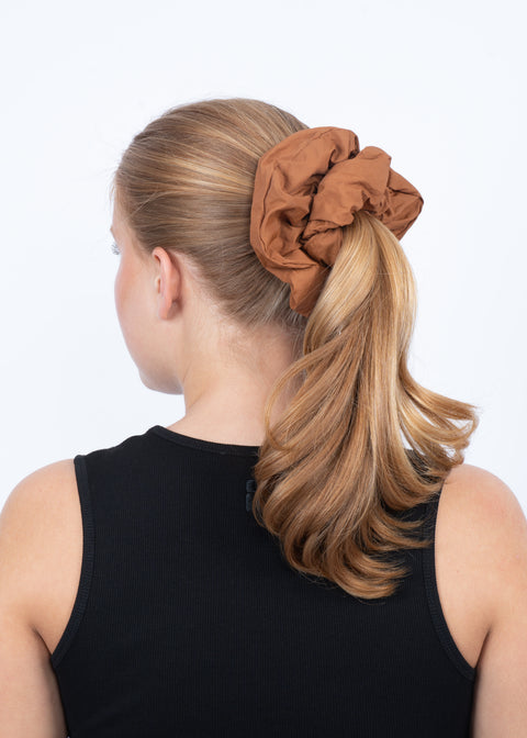 SUI AVA Ice Cream Scrunchie - salted caramel