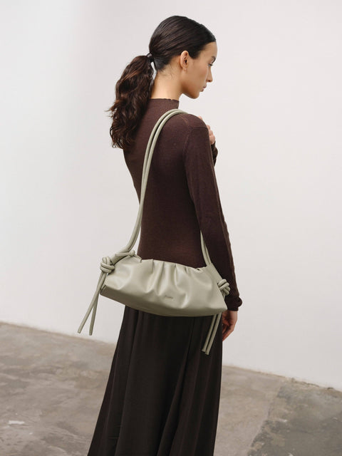 ÖLEND Dumpling Bag Suede - dust pink