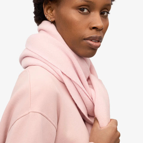 COLORFUL STANDARD Merino Wool Scarf faded pink