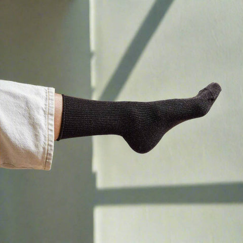 KLUE Glitter Lurex Socks | chocolate dark brown