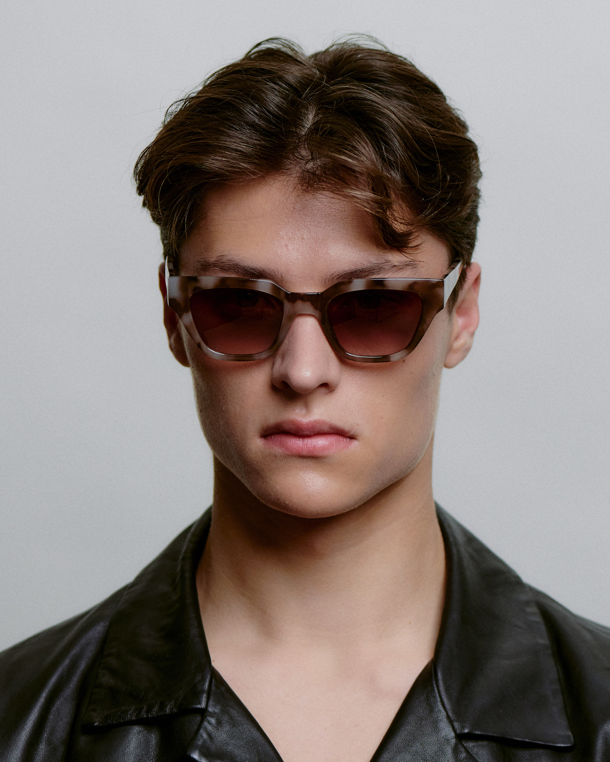 A.KJÆRBEDE Sonnenbrille Kaws Cookie Dough