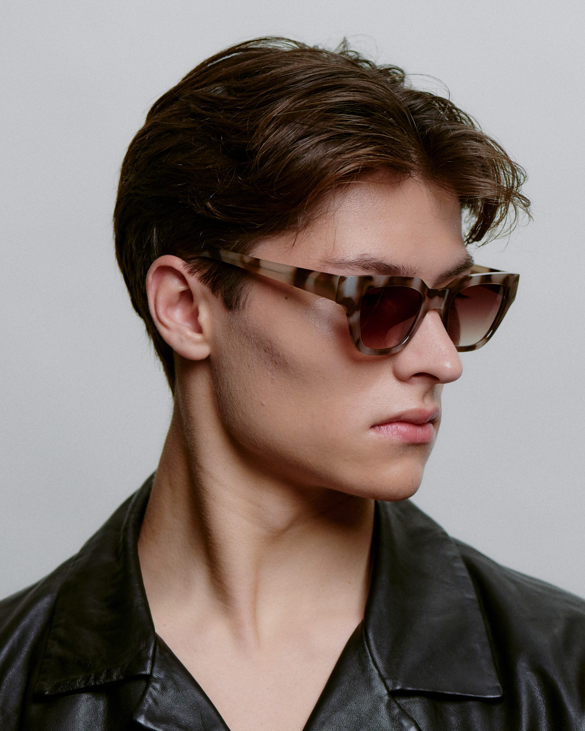 A.KJÆRBEDE Sonnenbrille Kaws Cookie Dough
