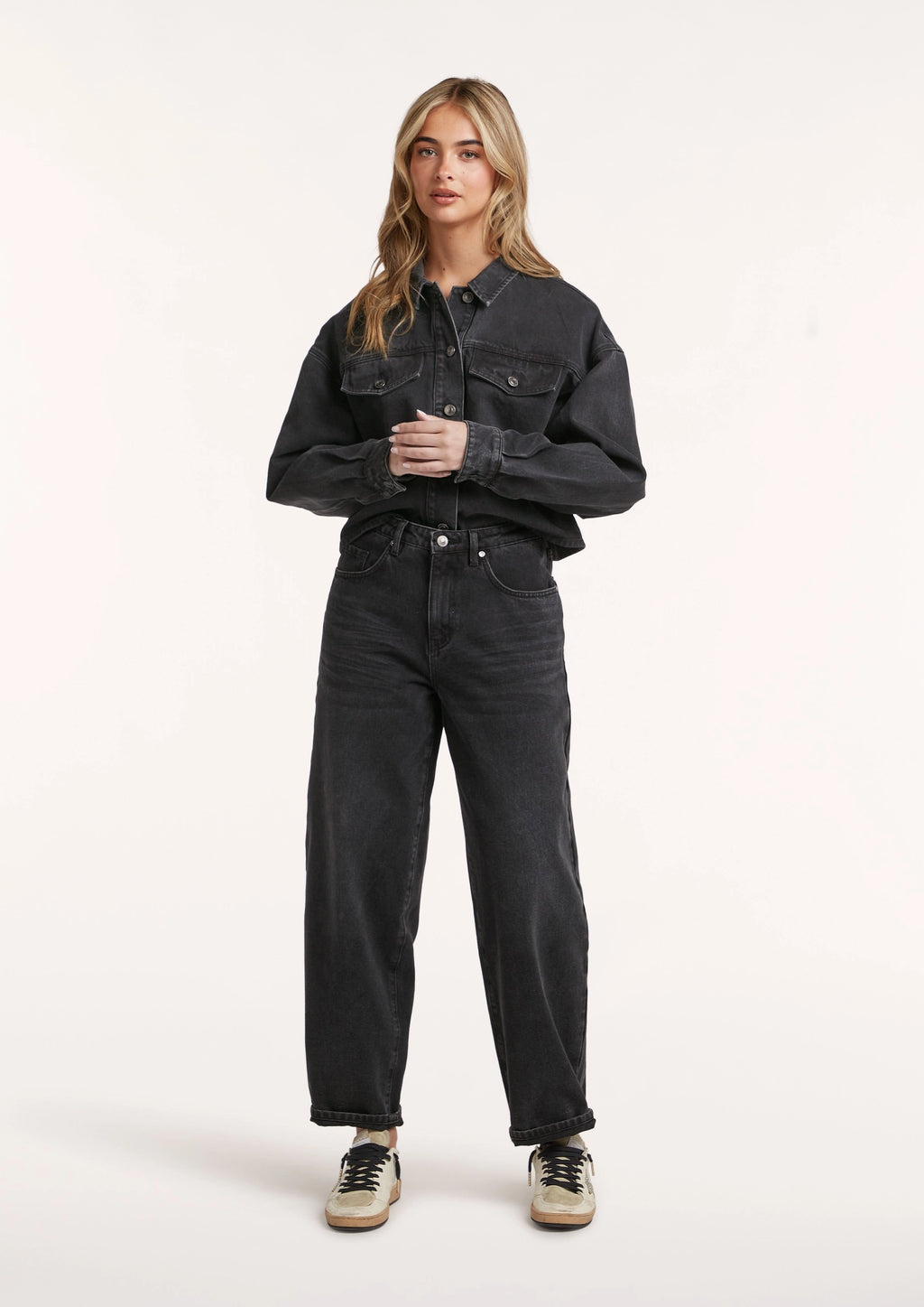 CIRCLE OF TRUST Aria Jeans | Barrel Fit Nero Wash
