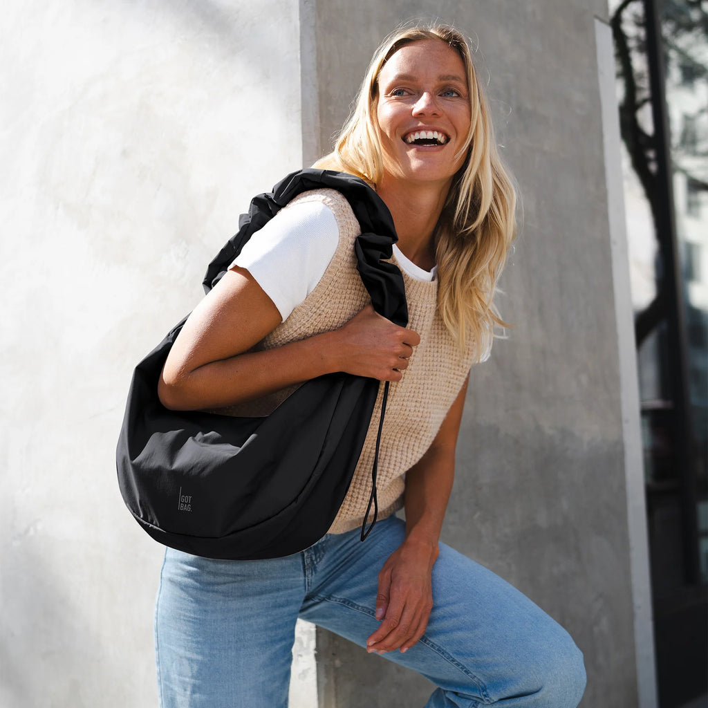 GOT BAG Moon Bag Ruffle - black monochrome