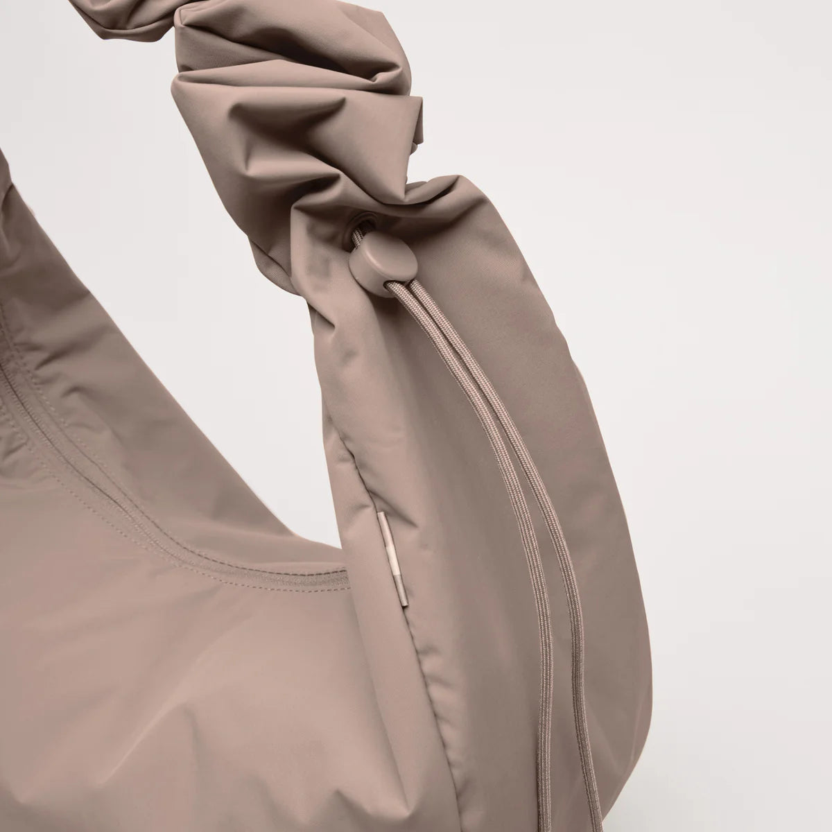 GOT BAG Moon Bag Ruffle - oyster