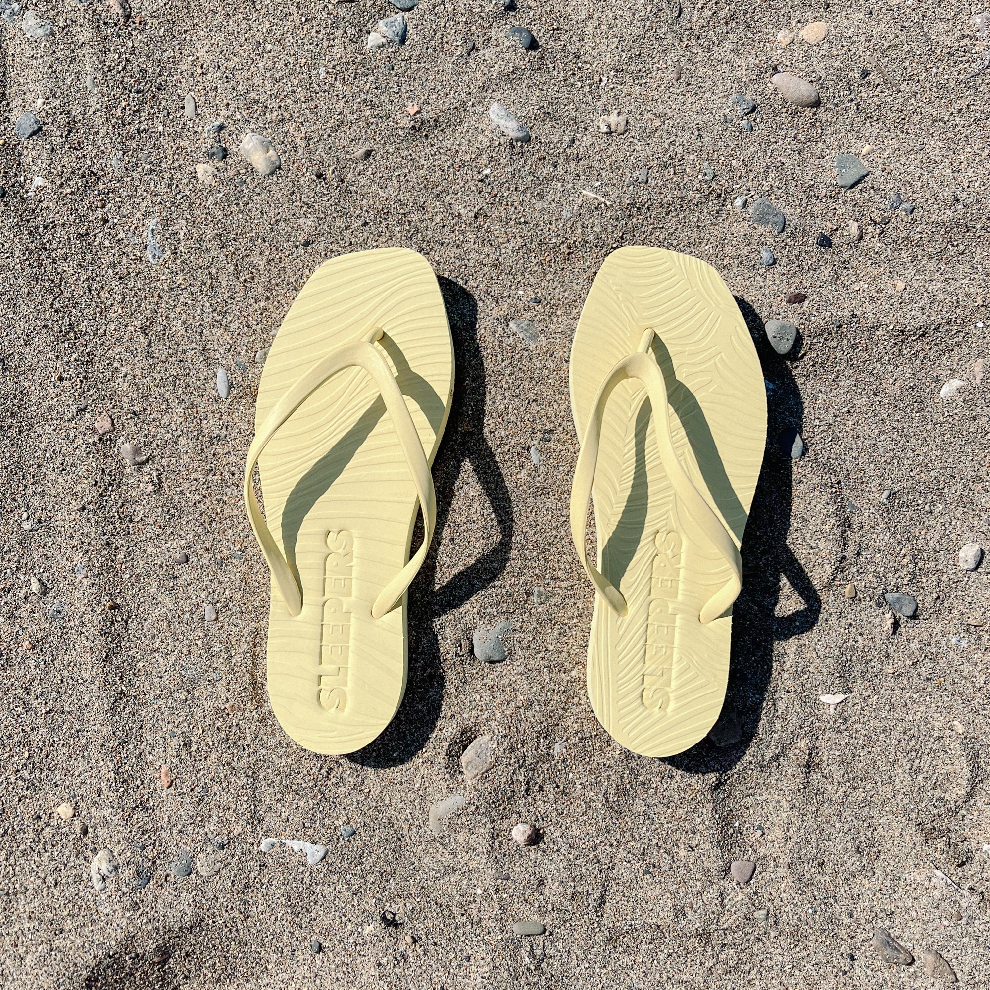 SLEEPERS Tapered Flip Flop - mellow yellow