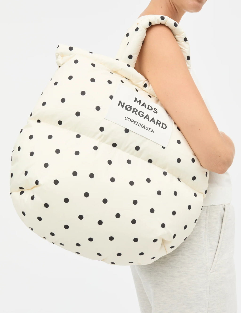 MADS NØRGAARD Light Ripstop Pillow AOP Bag - Dot AOP sweet corn