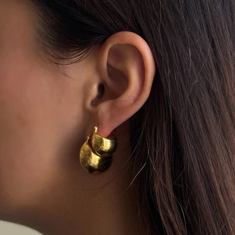 PICO COPENHAGEN Poppy Petite Hoops gold