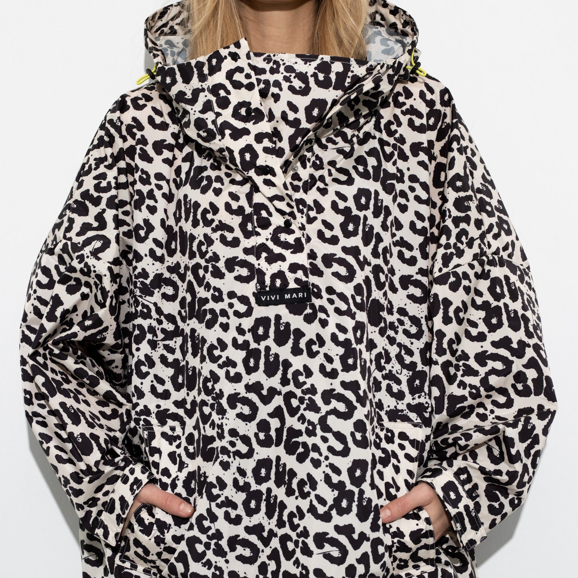 VIVI MARI Raincoat Leo Splashes in der Farbe black/sand