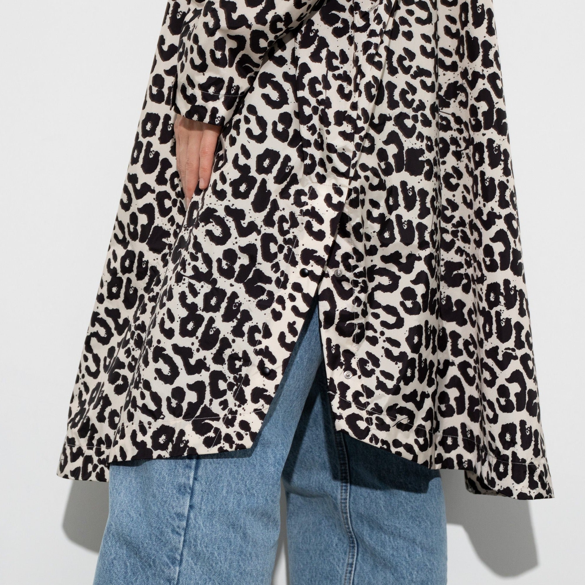 VIVI MARI Raincoat Leo Splashes in der Farbe black/sand