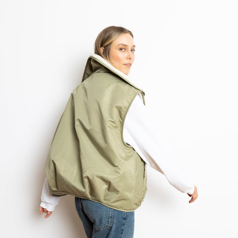 VIVI MARI Reversible Bomber Vest - pale olive/sand