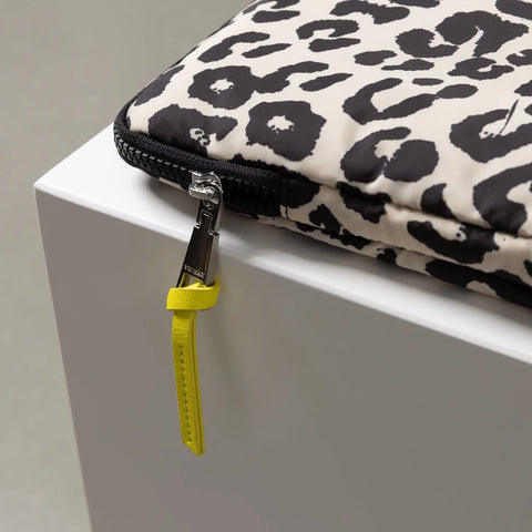 VIVI MARI Padded Laptop Sleeve - Leo Splashes black/sand