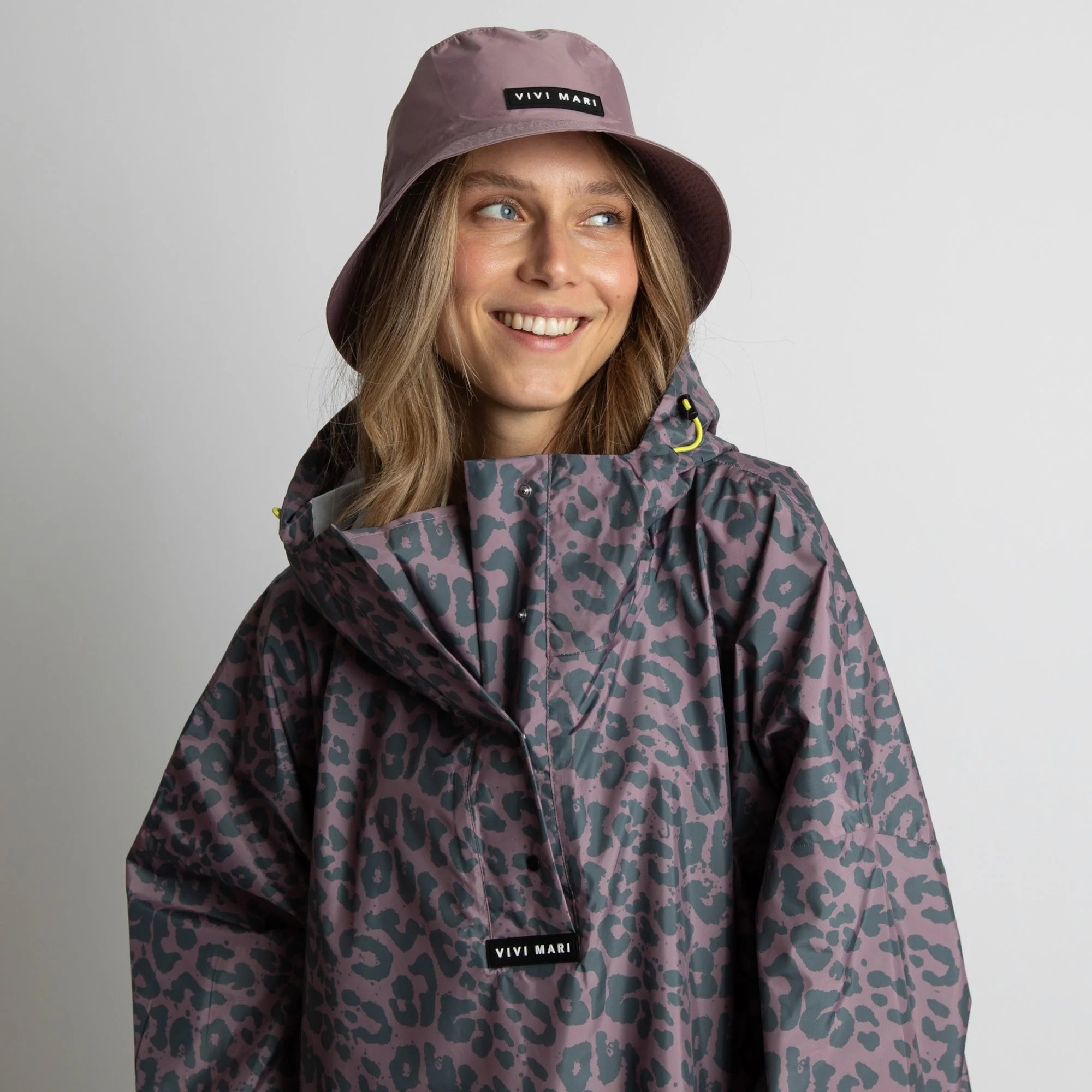 VIVI MARI Raincoat Leo splashes dark grey/ash plum