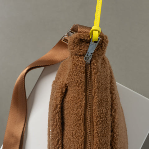 VIVI MARI Teddy Hip Bag medium - caramel