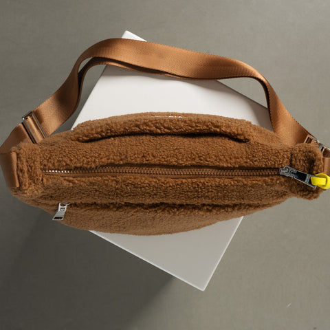 VIVI MARI Teddy Hip Bag medium - caramel