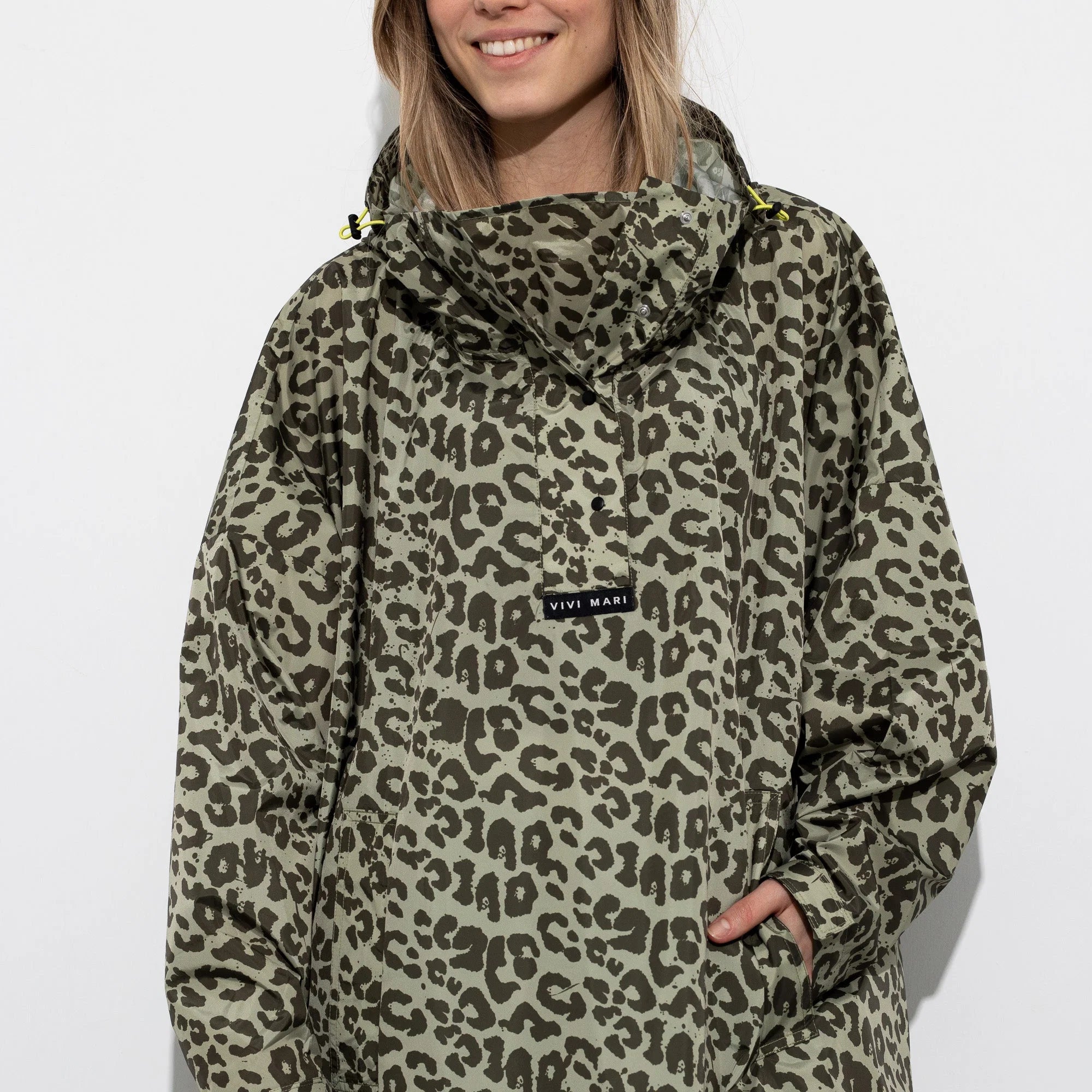 VIVI MARI Raincoat Leo splashes olive/pale olive