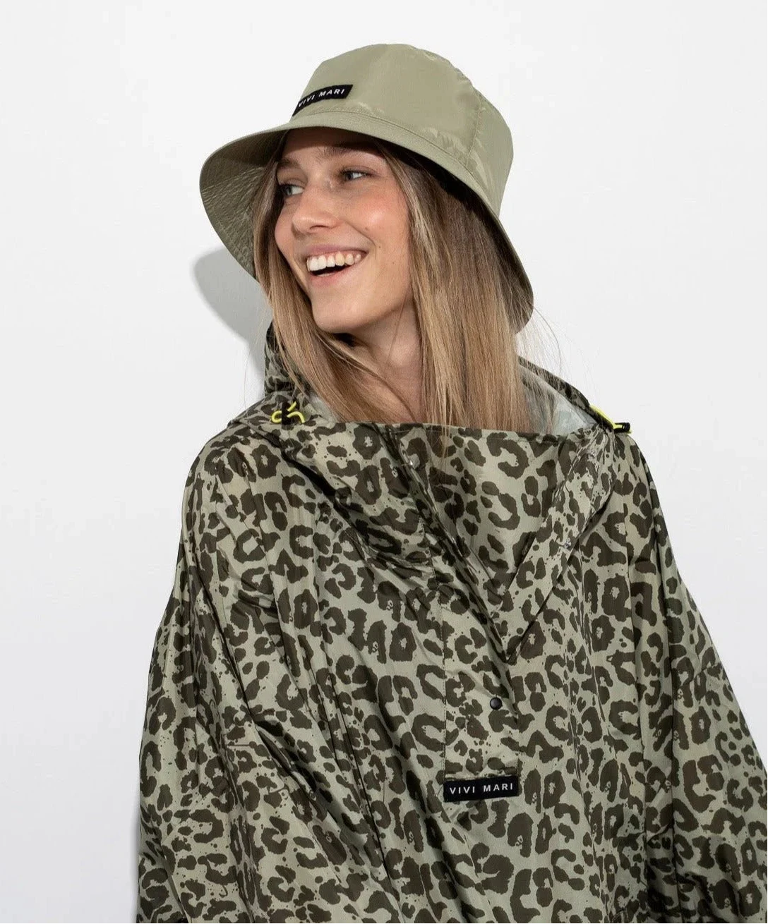 VIVI MARI Raincoat Leo splashes olive/pale olive