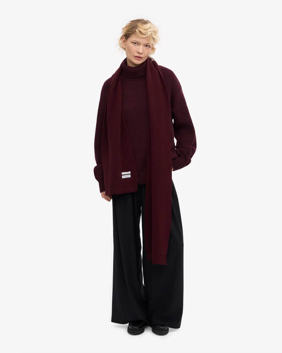 COLORFUL STANDARD Merino Wool Scarf oxblood red