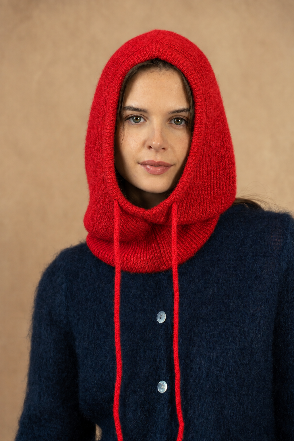 NAÏS PARIS Balaclava mit Kordelzug - red