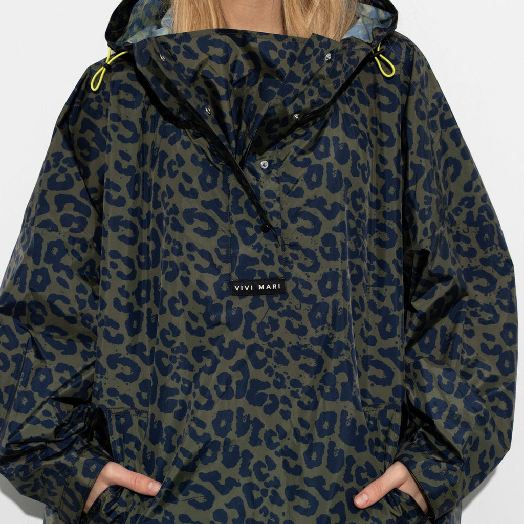 VIVI MARI RAINCOAT LEO SPLASHES NAVY/OLIVE