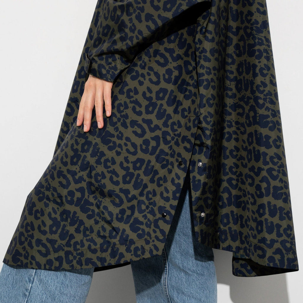 VIVI MARI RAINCOAT LEO SPLASHES NAVY/OLIVE