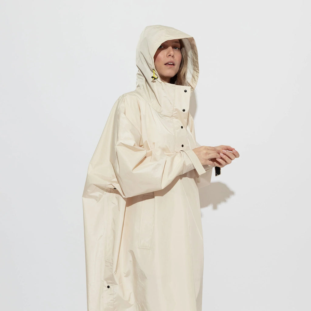 VIVI MARI Raincoat Solid sand